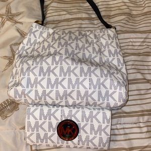 Michael Kors Crossbody and matching Wallet